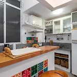 Pineapples CL103 - Apartamento aconchegante em ótima localização em Copacabana, ideal para casais